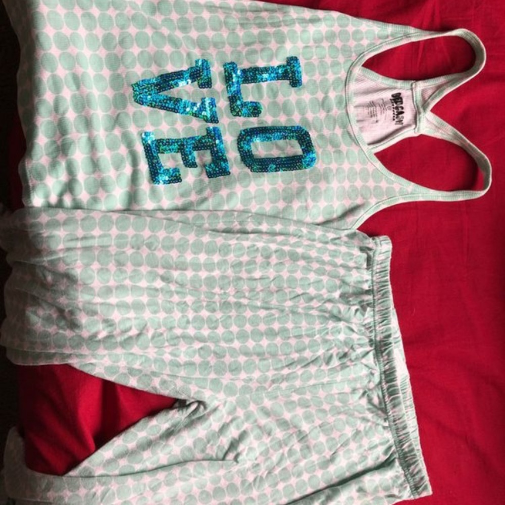 Sleep wear